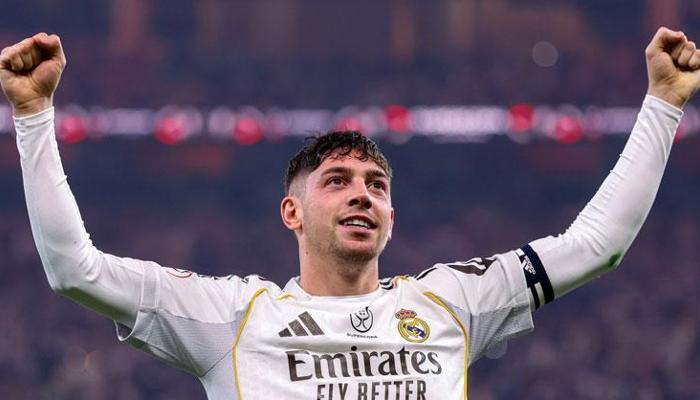 (ÖZET) Real Madrid ezeli rakibi Atletico Madrid'i 2 golle geçti!