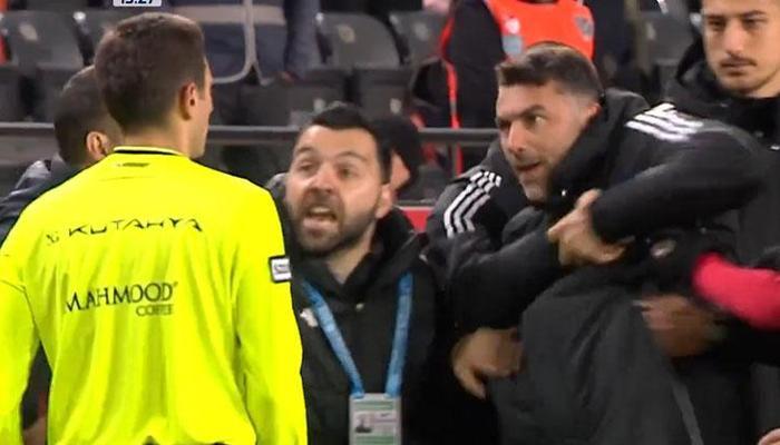 Burak Yılmaz hakemin üstüne yürüdü