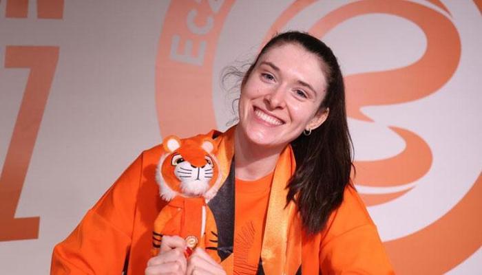 Eczacıbaşı Dynavit Dana Rettke ile 2 sezon uzattı