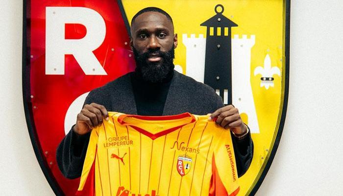 Arthur Masuaku Sarı-Kırmızılılar'a imzayı attı