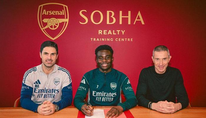 Bukayo Saka, Arsenal ile nikah tazeledi!