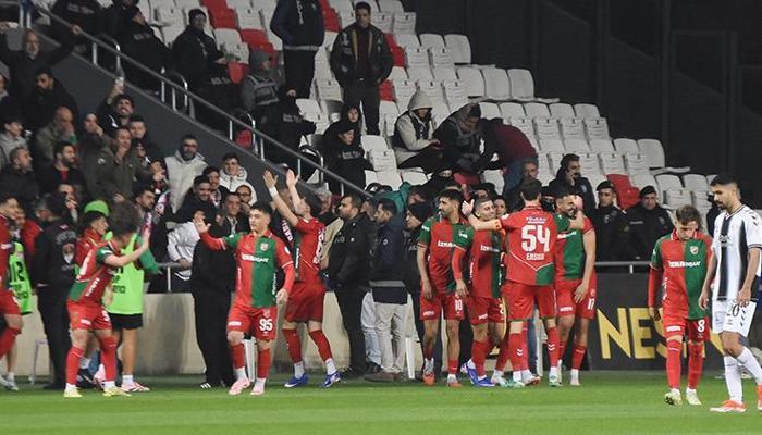 İzmir derbisinde kazanan Karşıyaka!