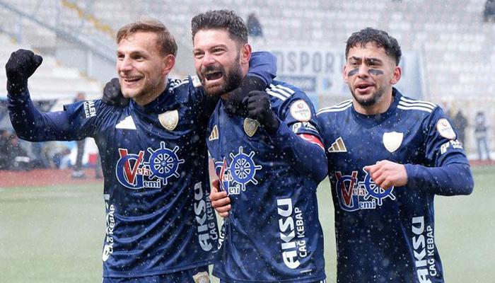 Erzurumspor FK'dan Manisa FK'ya tarihi fark