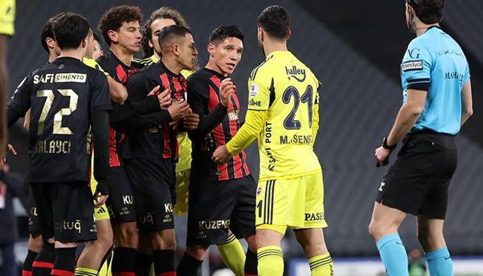 Asensio'yu çılgına çeviren hareket! Zaman geçirmek isteyince...