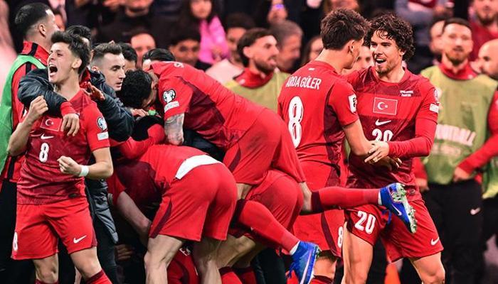 2026 Dünya Kupası yolunda ilk adım! Romanya'yı Ferdi'yle yıktık...