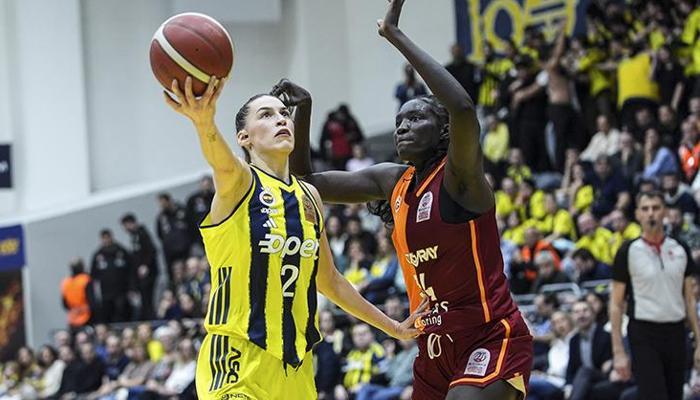 Derbide kazanan Fenerbahçe Opet! Avantajı kaptı