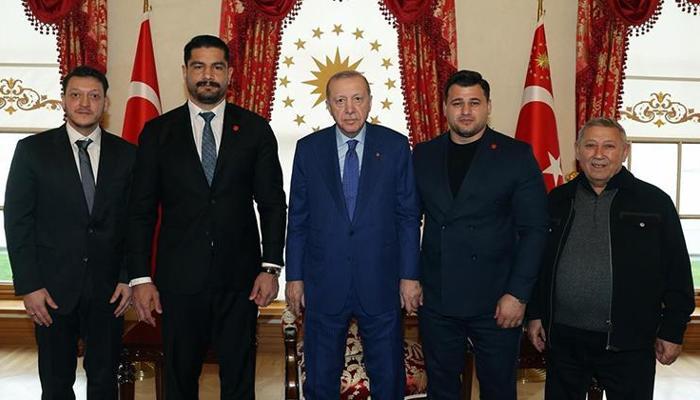 Cumhurbaşkanı Erdoğan Taha Akgül’ü kabul etti