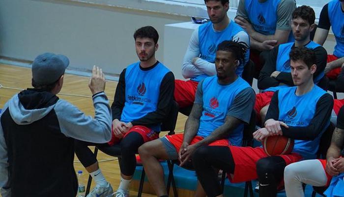 Aliağa Petkimspor’da yardımcı antrenörler de değişti