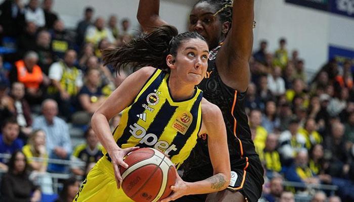Fenerbahçe Opet namağlup şampiyonluğa koşuyor