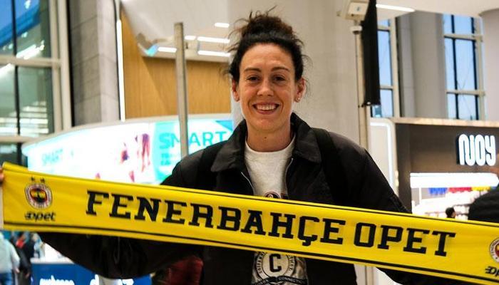 Fenerbahçe'nin yeni yıldızı İstanbul'a geldi
