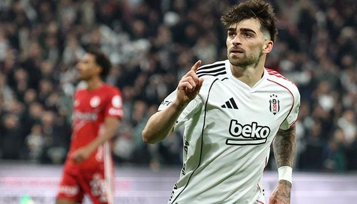 Haftalar sonra ilk 11'de başladı, golünü attı
