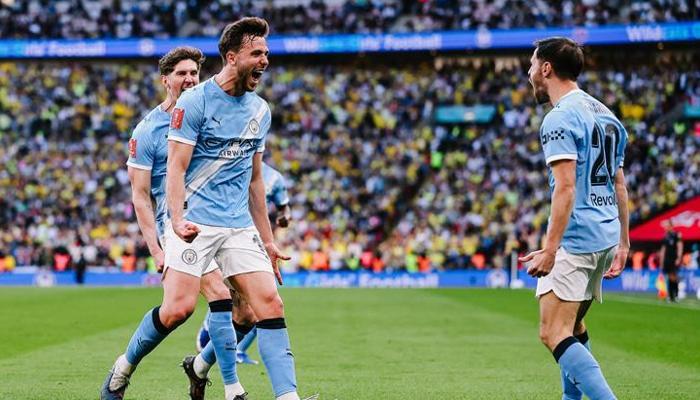 Guadiola'nın City'si üçleme peşinde, FA Cup'ta final geldi