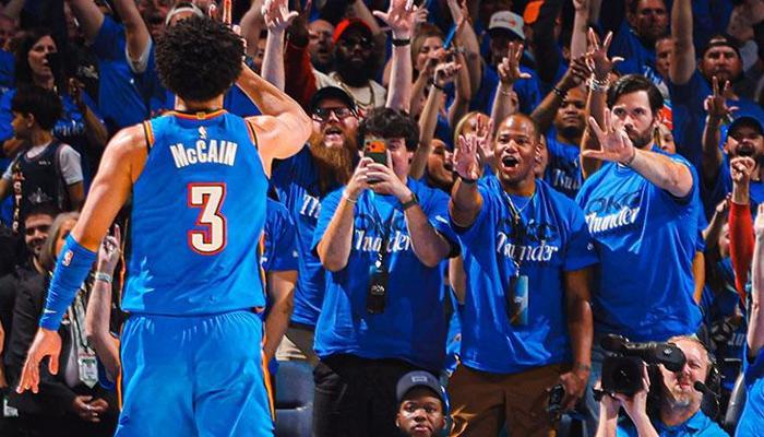 Thunder, Lakers'ı 108-90 yenerek seride 1-0 öne geçti
