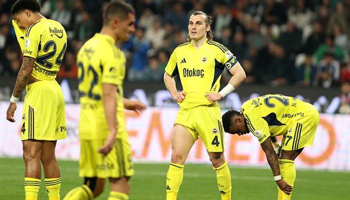 Fenerbahçe'nin milli oyuncusu kafa travması geçirdi!