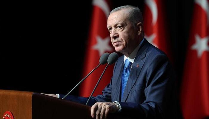 Cumhurbaşkanı Erdoğan'dan Okan Buruk ve Dursun Özbek'e tebrik telefonu