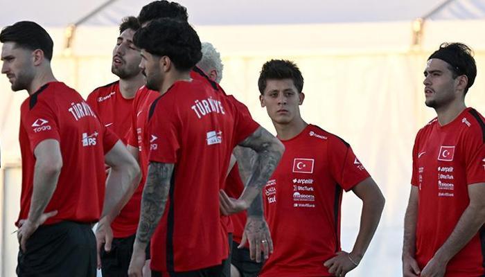 Milli Takım kampında 2 ayrılık! Geri dönüyorlar