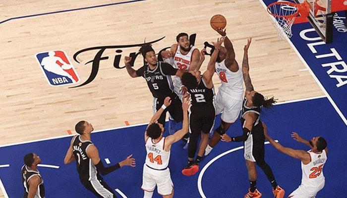 Knicks, 29 sayıdan döndü ve son saniyede Spurs'u devirdi