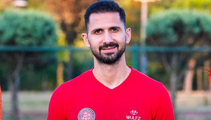 Emre Akbaba resmen Fatih Karagümrük'te