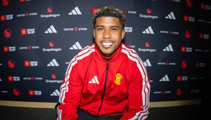 Manchester United Andrey Santos'u kadrosuna kattı