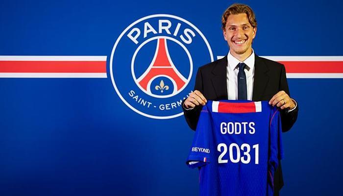 PSG Mika Godts'u transfer etti