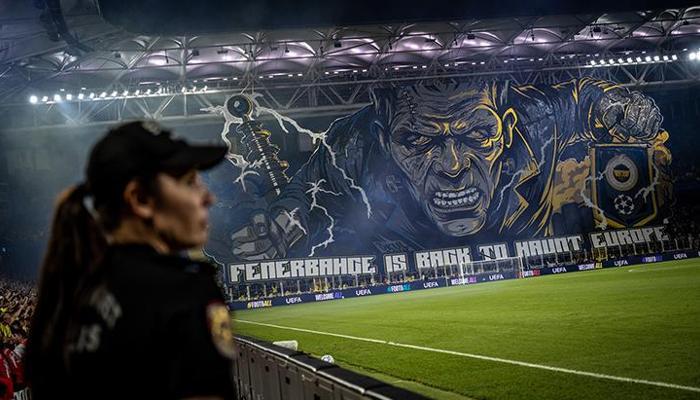 Fenerbahçe'den Roma maçında Frankenstein koreografisi