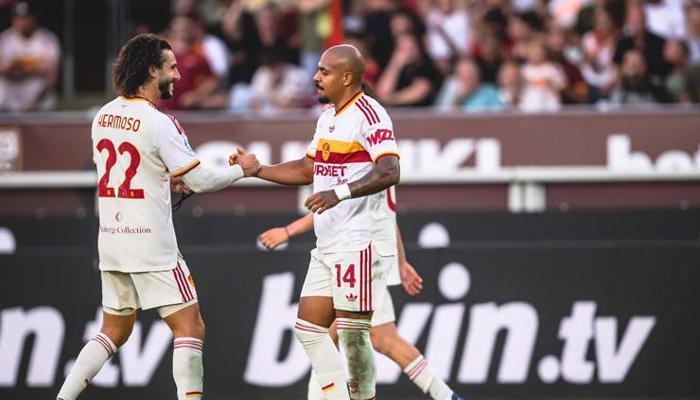 Roma'dan dörtte dört!