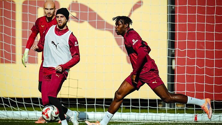 Galatasaray hazırlıklara devam etti