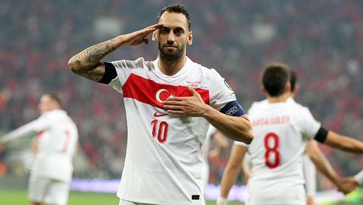 Hakan Çalhanoğlu'ndan son 3 milli maçta 6 gol! Tuncay Şanlı'yı yakaladı
