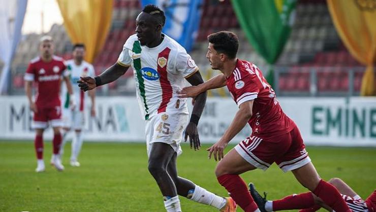 Mbaye Diagne'den 15 maçta 15 gol (ÖZET) Ümraniyespor - Amedspor maç sonucu 3-4
