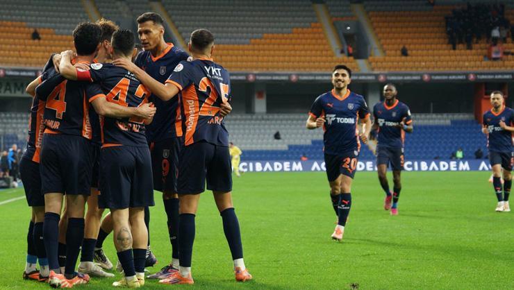 Başakşehir FK ligin ilk yarısını galibiyetle kapattı