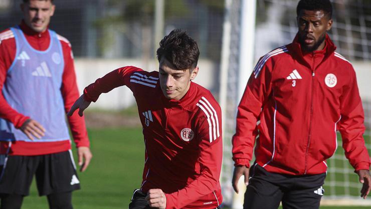 Antalyaspor izne çıktı