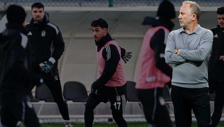 Son dakika! Beşiktaş'tan ayrılık açıklaması! 2 futbolcu ile fesih görüşmesi