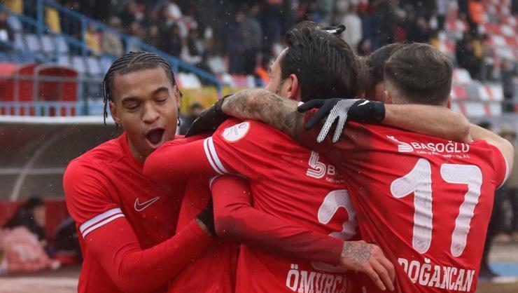 Boluspor deplasmanda Vanspor FK'yı devirdi