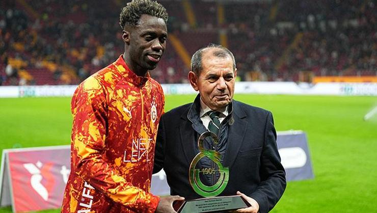 Davinson Sanchez Galatasaray'da 100'ler kulübüne girdi