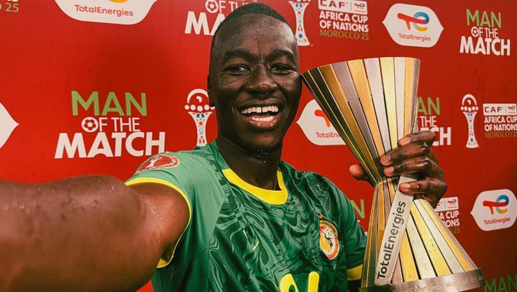 Galatasaray'ın işi giderek zorlaştı! Pape Gueye için Villarreal, fiyat arttırıyor