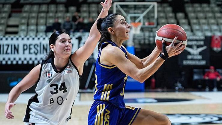 Fenerbahçe Opet'ten derbide Beşiktaş BOA'ya 37 sayı fark