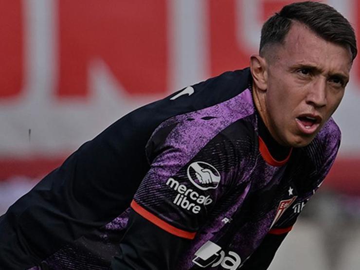 No way, Fernando Muslera! Galatasaray's former goalkeeper made history...