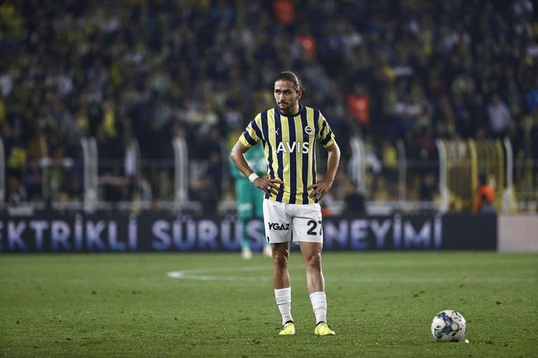 Yıldız oyuncu ısrar etti, Fenerbahçe transferi bitirdi 10 milyon euro...