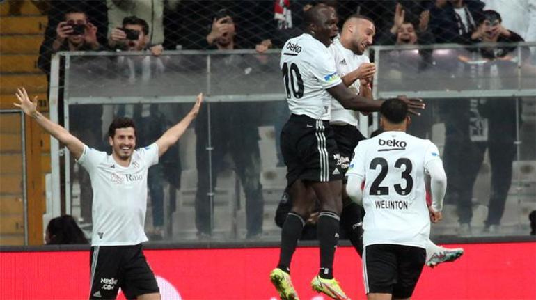 Cenk Tosun, Beşiktaş tarihine geçti Vodafone Parkın Paşası...