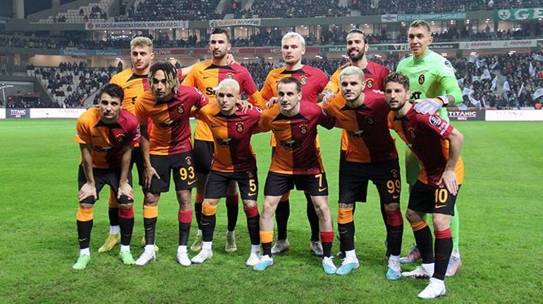 Okan Buruk, Galatasaray tarihine geçti Süper Ligde bir ilk...