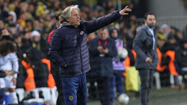 Jorge Jesus, Samet Akaydına çok sinirlendi İşte o anlar