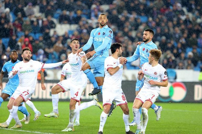 MaÃ§tan sonra bÃ¶yle aÃ§Ä±kladÄ± Trabzonsporun acil transfer etmesi lazÄ±m En bÃ¼yÃ¼k ÅŸanssÄ±zlÄ±ÄŸÄ±...
