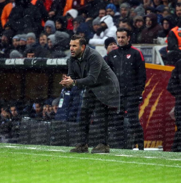 Galatasaray - Trabzonspor maçı tarihi golle başladı Defanstan inanılmaz hata, daha 13. saniyede...
