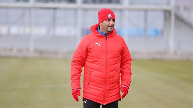 Sivasspor Yardımcı Antrenörü Ayhan Tebenlioğlu yakınlarını kaybetti