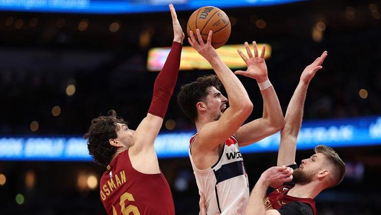 Cedi Osman ve Cleveland Cavalierstan Türkiyeye destek