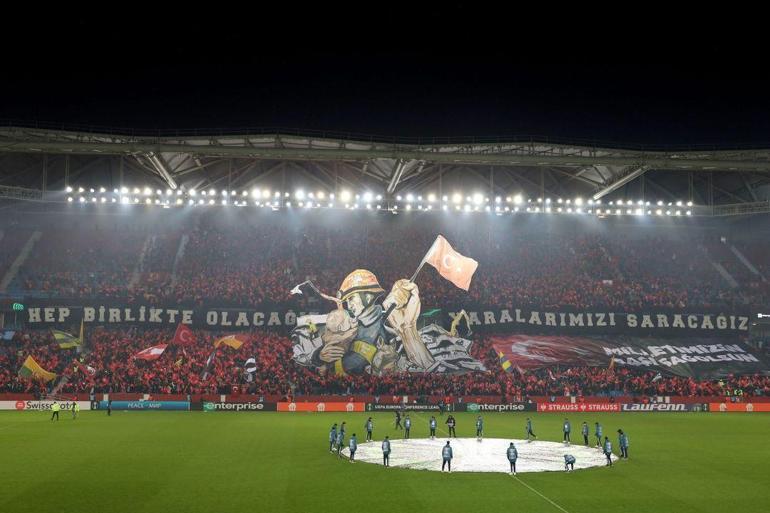 Trabzonsporlu futbolcular: Türkiye için devam edeceğiz