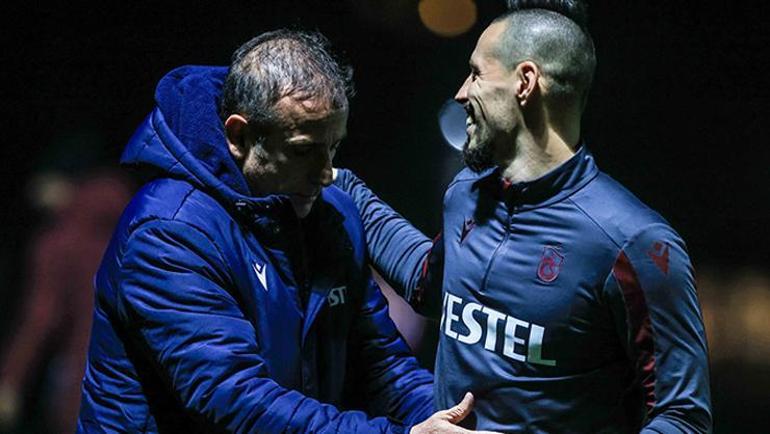 Hamsik futbolu bırakacak mı Açıkladı...
