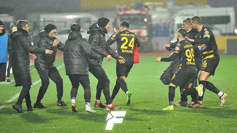 Eyüpspor-Bodrumspor maçında ilginç anlar VARı bile şaşırtan pozisyon...