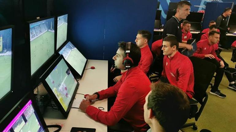 3 Süper Lig hakemi, UEFA CORE kursuna katıldı