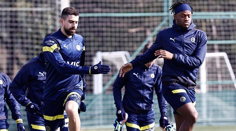 Fenerbahçe - Sevilla rekabeti erken başladı Transferde karşı karşıyalar